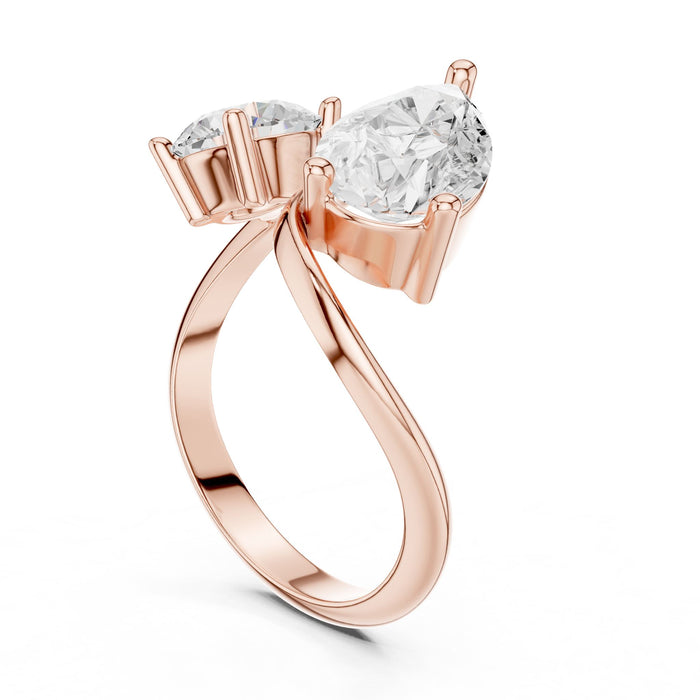 Toi Et Moi Lab Grown Diamond Three-Stone Engagement Ring yellow gold video